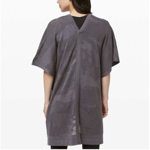 Lululemon Find Your Light Wrap Heathered Moonwalk OS - Picture 3 of 14